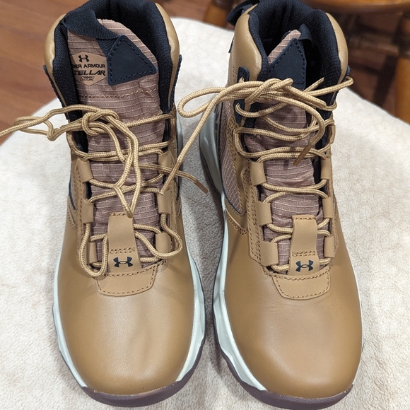 Boy under Armour UA GS Stellar G2 6" - Picture 1 of 5